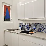 Iris Карловы Вары