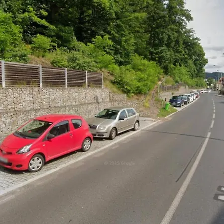 Iris דירה קרלובי וארי